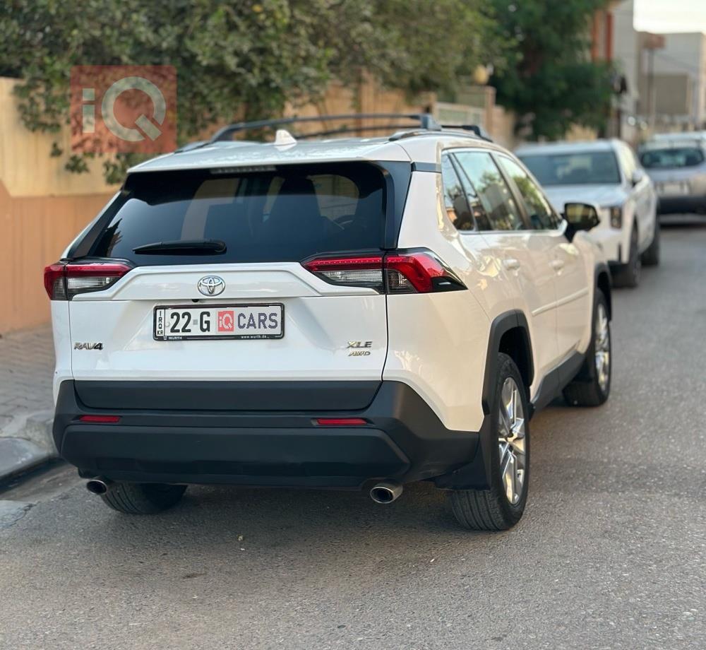 تويوتا راف 4